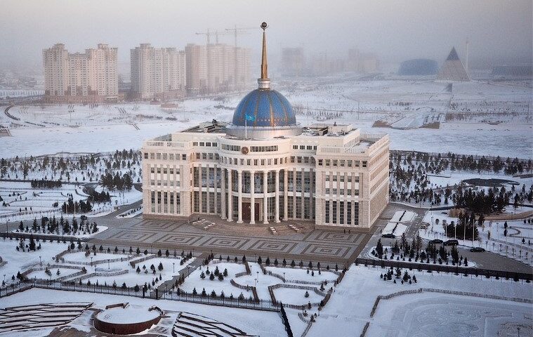 Как целесообразнее реагировать на многовекторность Казахстана
