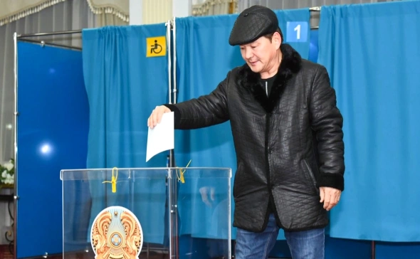"Революция замов" в Казахстане: кто идет на первые выборы "без елбасы"