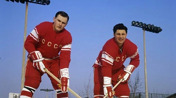 75 лет назад родился первый среди казахстанских хоккеистов чемпион мира